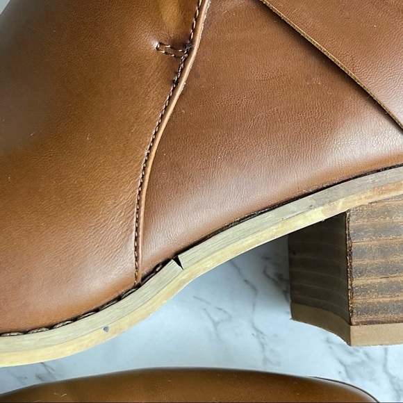 Forever 21 Brown Buckle Pointy Toe Booties Size 8 - Picture 7 of 13